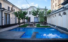 Turon Lux Hotel